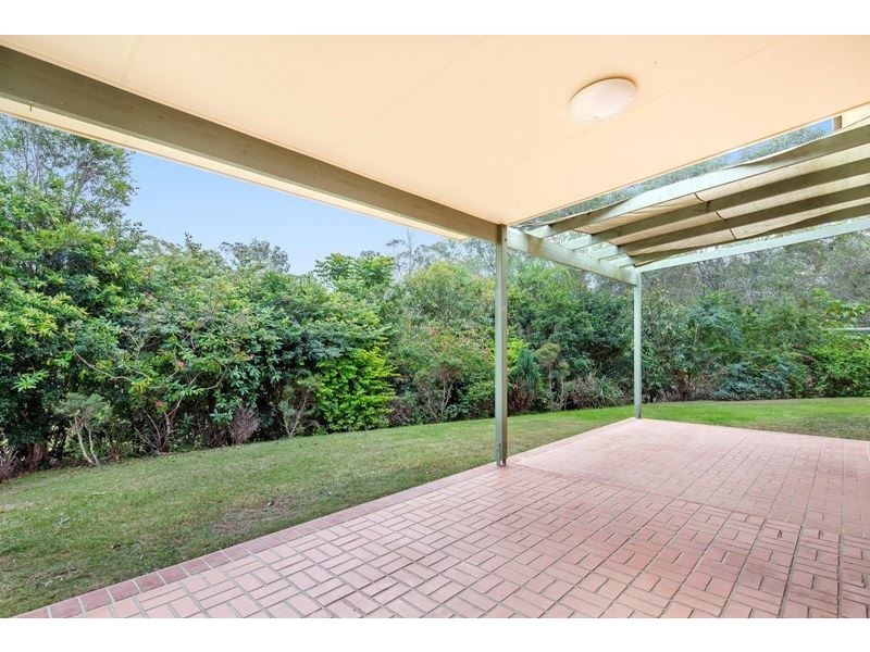 6 Lindsay Street, Southside QLD 4570