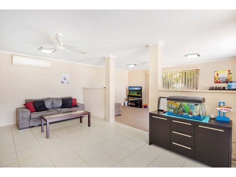 15 Parkview Close, Southside QLD 4570