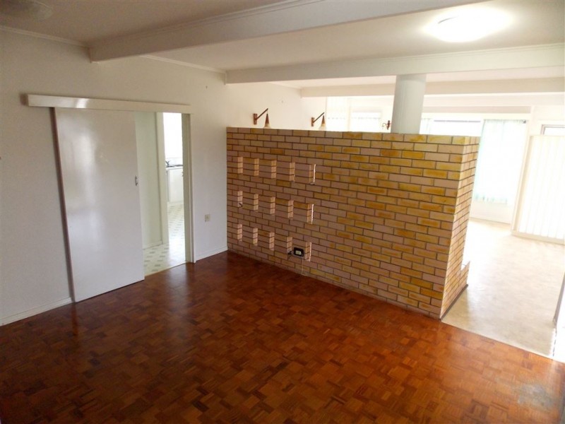 8 Beresford Crescent, Gympie QLD 4570