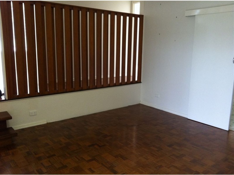 8 Beresford Crescent, Gympie QLD 4570