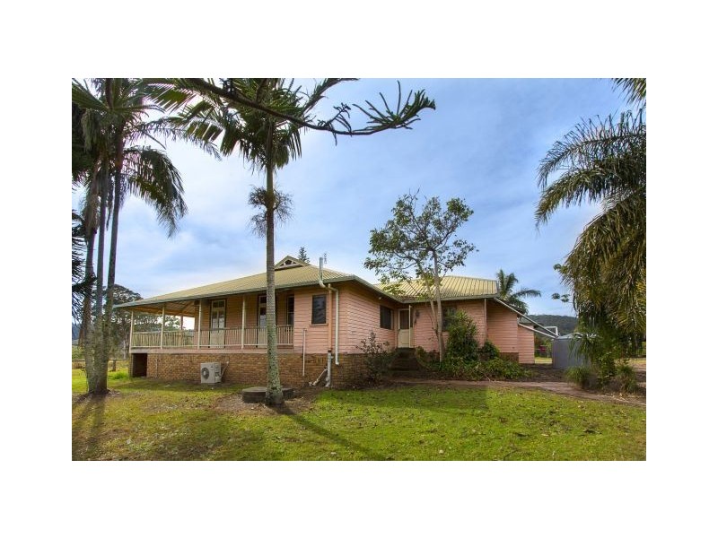 685 Coles Creek Road, Cooran QLD 4569