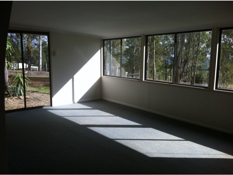 25 Mountain View Road, Traveston QLD 4570