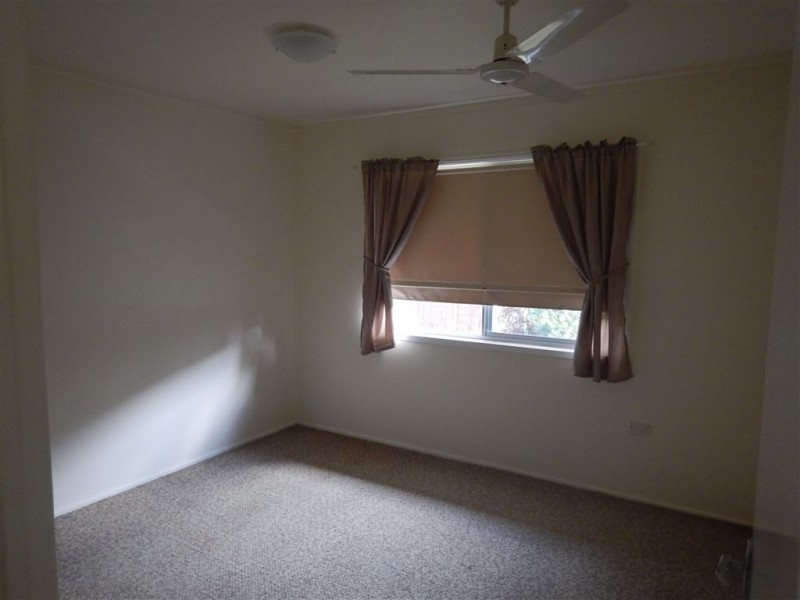 16 Barton Road, Victory Heights QLD 4570