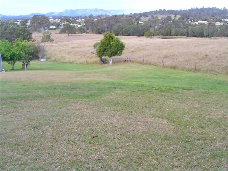 25 Sorensen Road, Southside QLD 4570