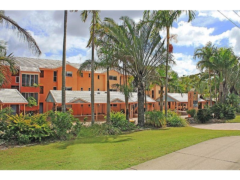 42-46 Rainbow Beach Road, Rainbow Beach QLD 4581