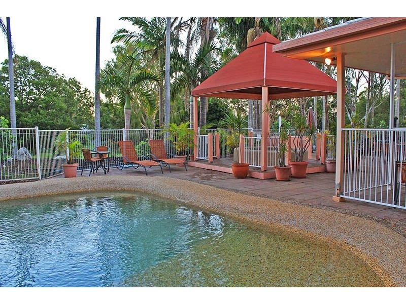 42-46 Rainbow Beach Road, Rainbow Beach QLD 4581