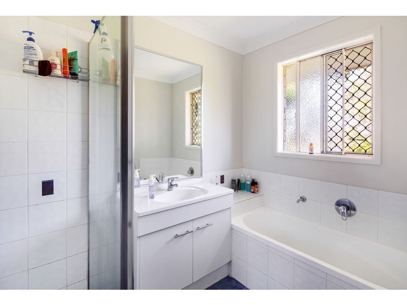 52 Gympie View Drive, Southside QLD 4570
