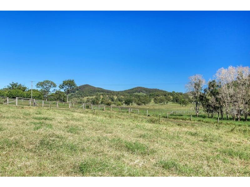 1695 Tin Can Bay Road, Goomboorian QLD 4570