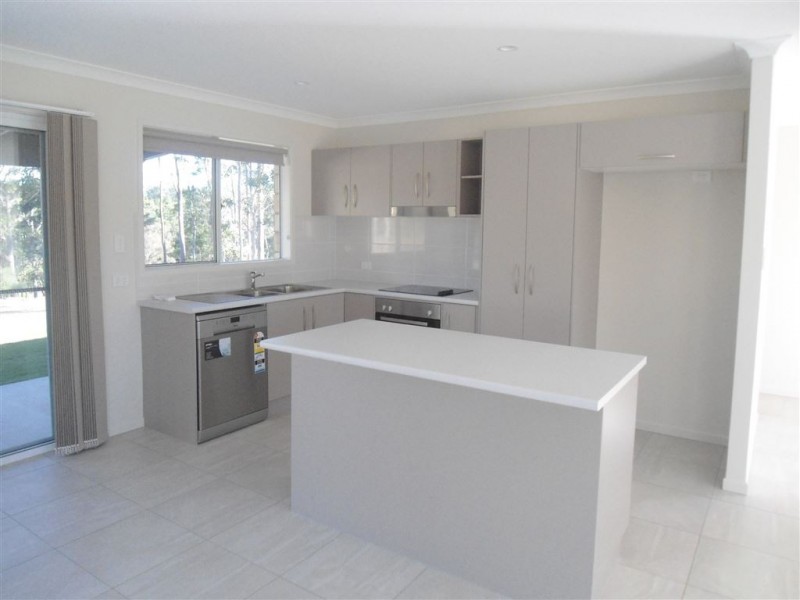 42 Hidden Place, Curra QLD 4570