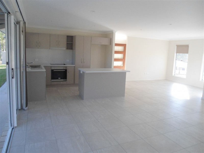 42 Hidden Place, Curra QLD 4570