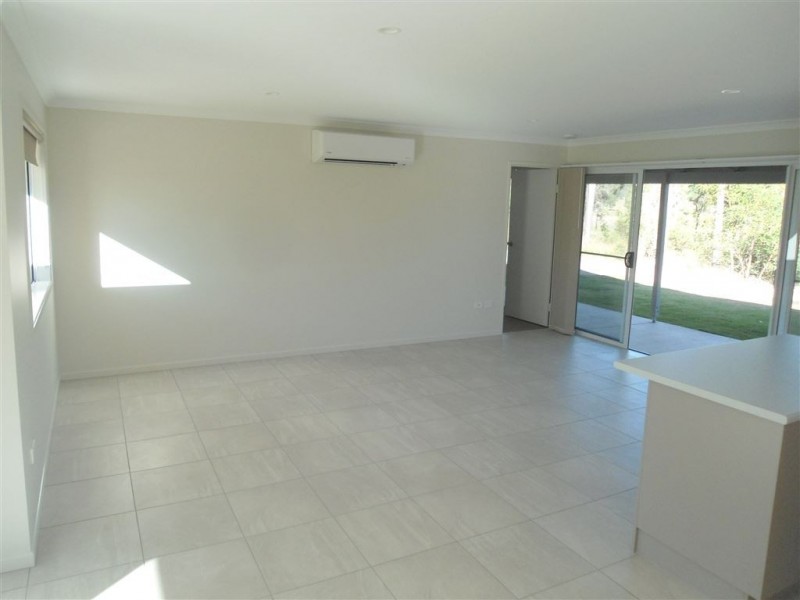 42 Hidden Place, Curra QLD 4570