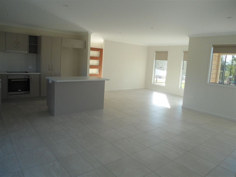 42 Hidden Place, Curra QLD 4570