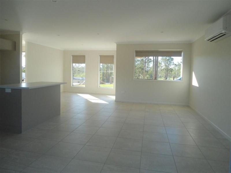 42 Hidden Place, Curra QLD 4570