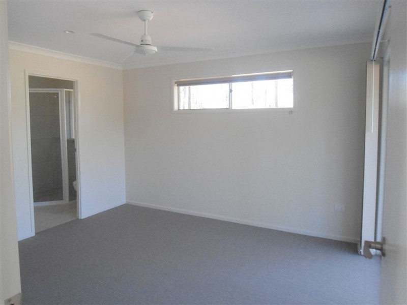 42 Hidden Place, Curra QLD 4570