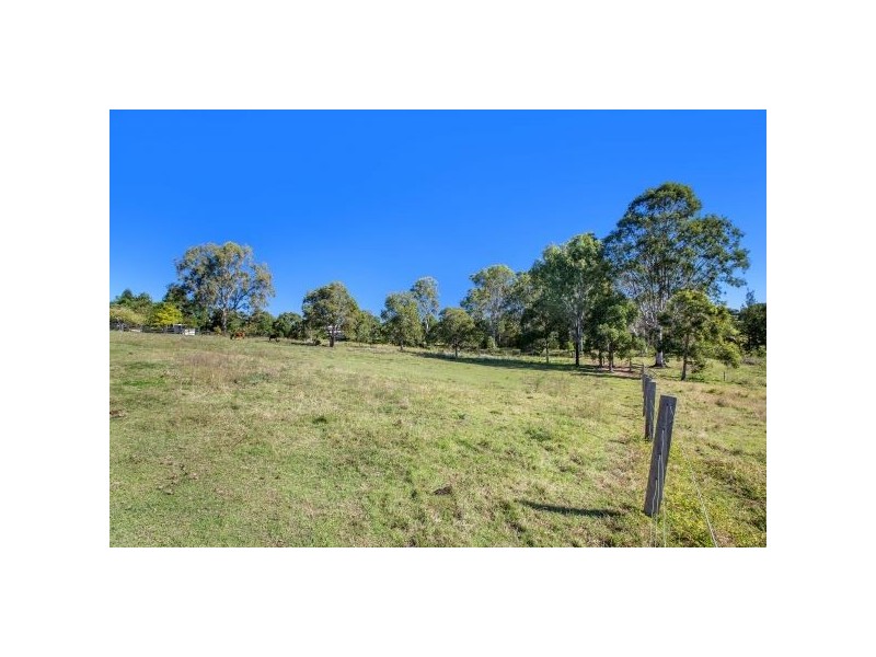 38 Groundwater Road, Southside QLD 4570