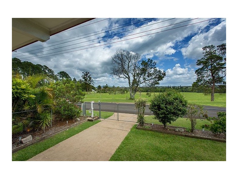 18 Stumm Road, Southside QLD 4570