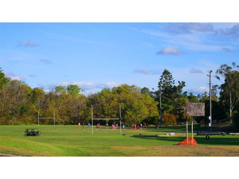 54 Hilton Road, Gympie QLD 4570