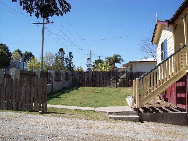 10 Mcmahon Road, Monkland QLD 4570