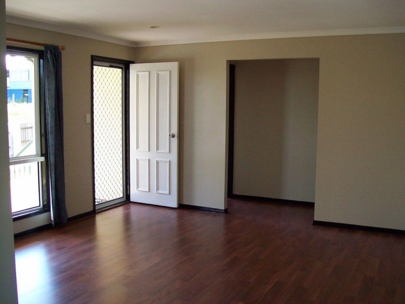 10 Mcmahon Road, Monkland QLD 4570