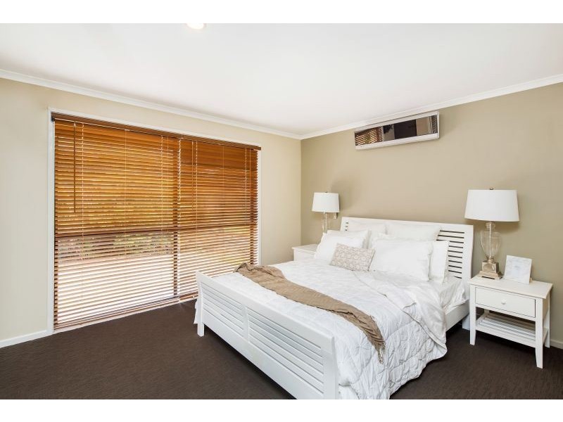 9 Oxford Court, Southside QLD 4570