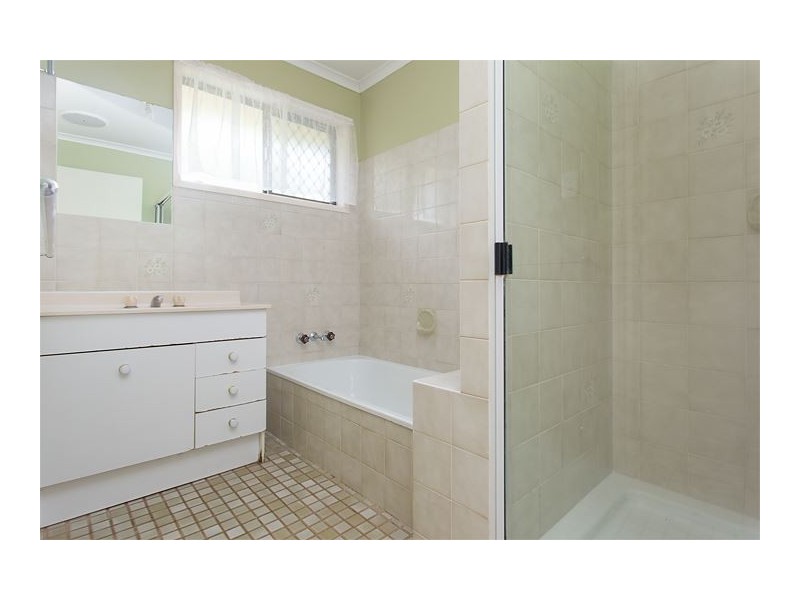 52 Glastonbury Road, Southside QLD 4570