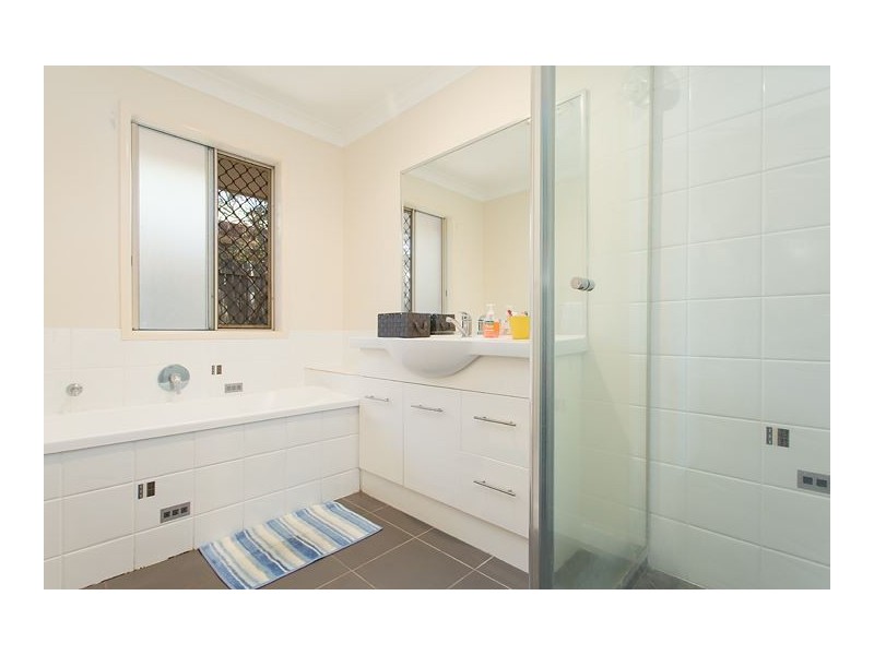8 Fairway Drive, Gympie QLD 4570