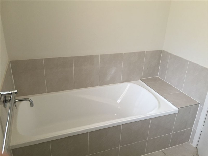 120 Varley Road, Glenwood QLD 4570