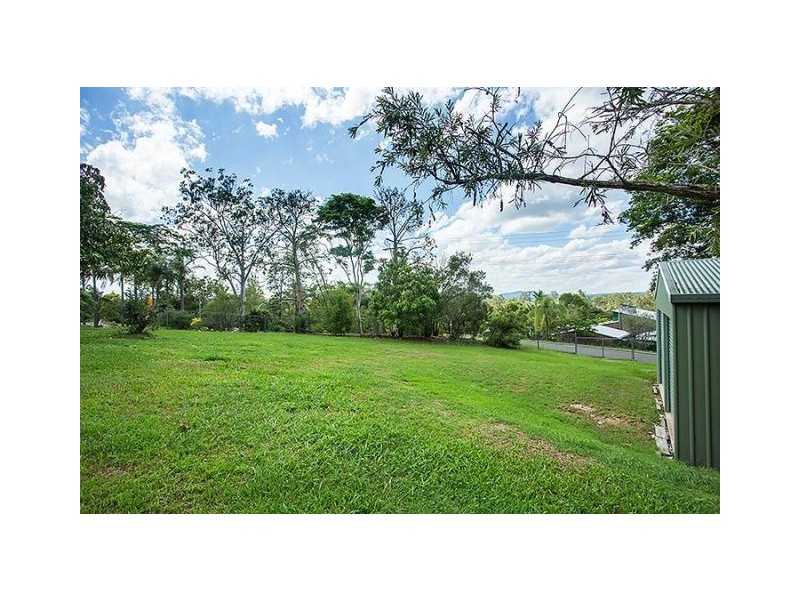 23 Heather Street, Southside QLD 4570