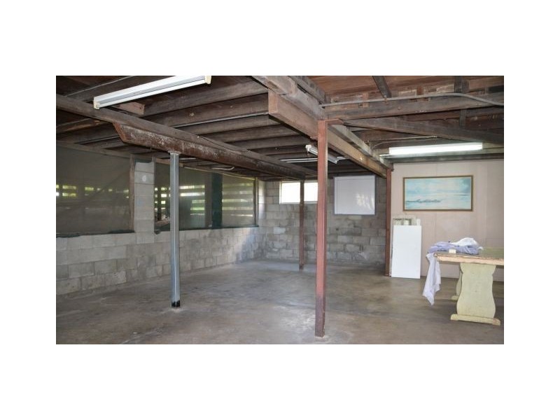 33 Lawrence Street, Gympie QLD 4570