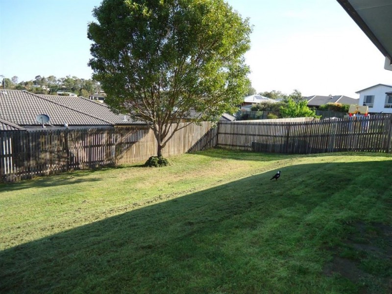 70 Gympie View Drive, Southside QLD 4570