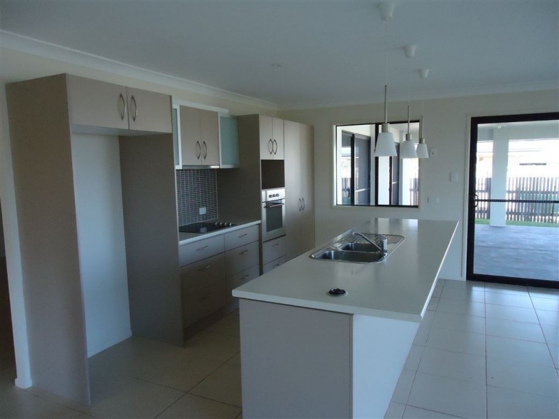 70 Gympie View Drive, Southside QLD 4570