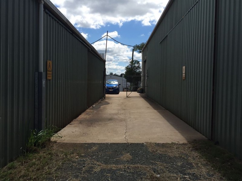 4 Dennis Little Drive, Glanmire QLD 4570