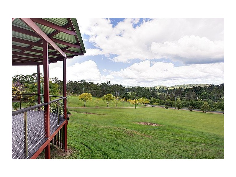 8 Harvey Road, Kandanga QLD 4570