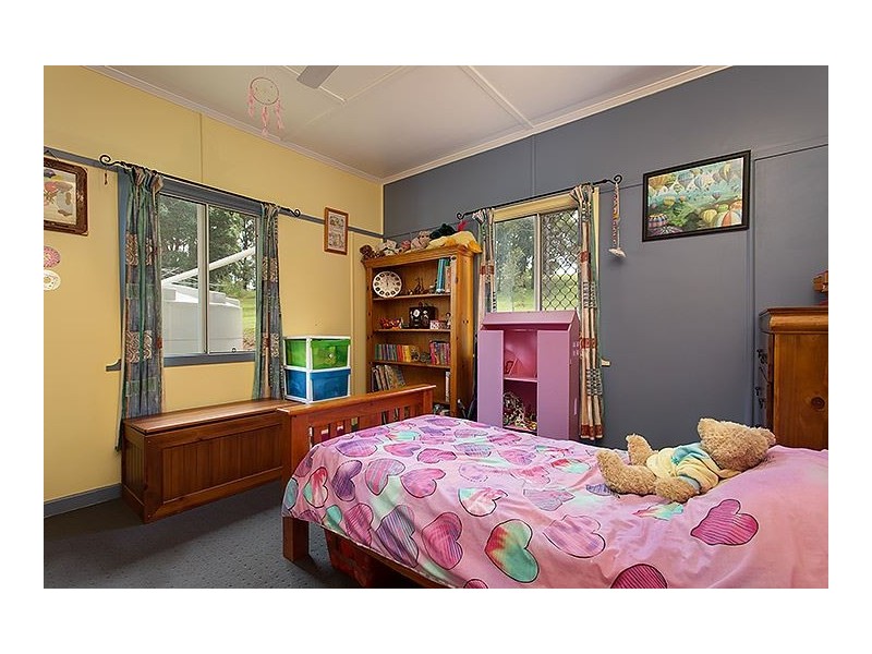 8 Harvey Road, Kandanga QLD 4570