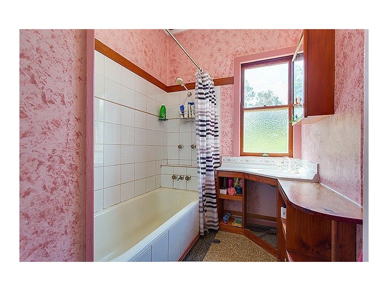 8 Harvey Road, Kandanga QLD 4570