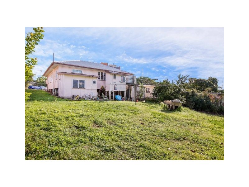 11 Pine Street, Gympie QLD 4570