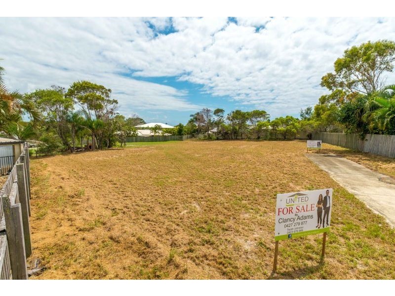 72 Bombala Crescent, Rainbow Beach QLD 4581