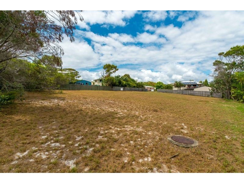 72 Bombala Crescent, Rainbow Beach QLD 4581