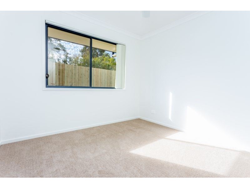 33 Tuna Way, Tin Can Bay QLD 4580