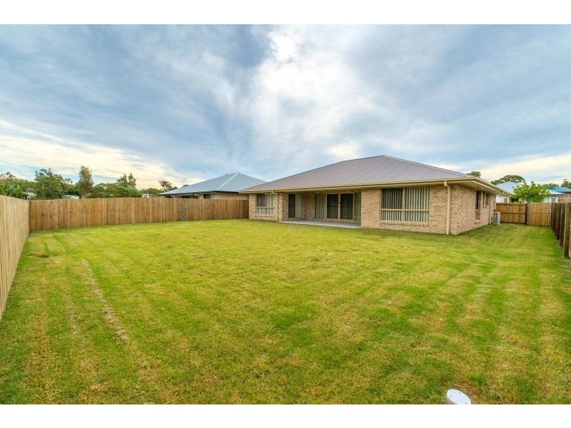 34 Tuna Way, Tin Can Bay QLD 4580