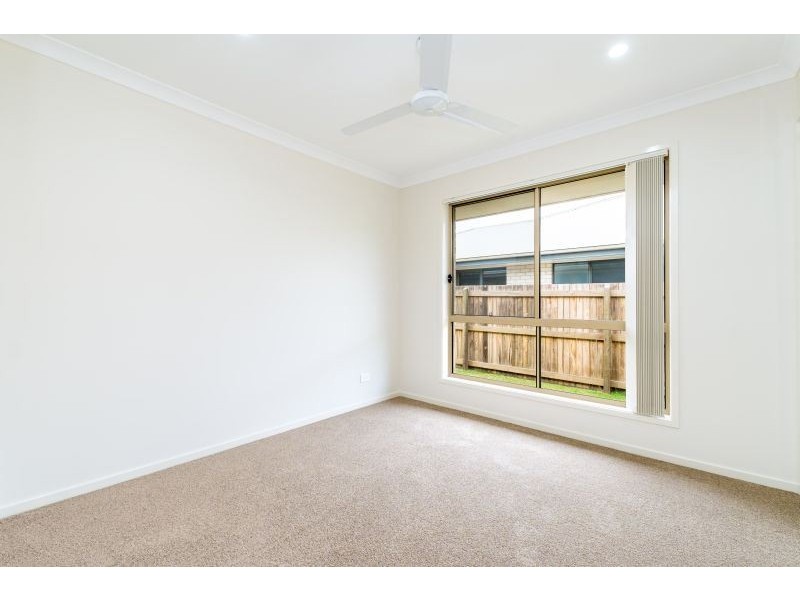34 Tuna Way, Tin Can Bay QLD 4580
