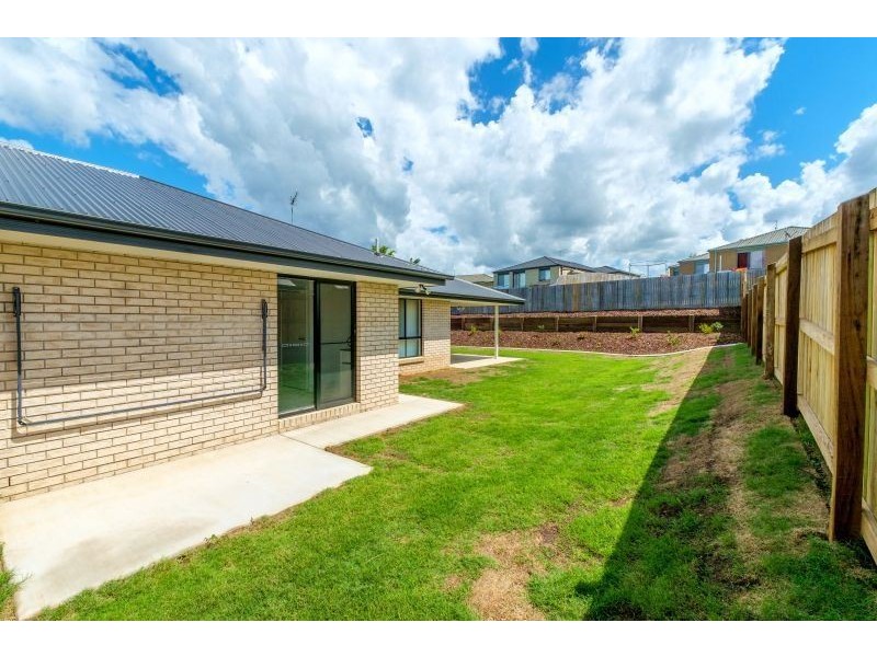 10 Trafalgar Court, Southside QLD 4570