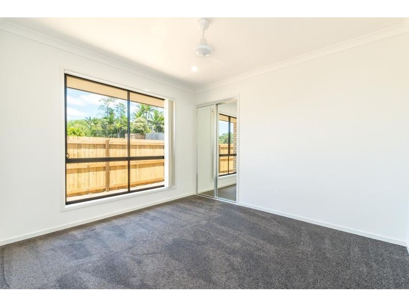 10 Trafalgar Court, Southside QLD 4570