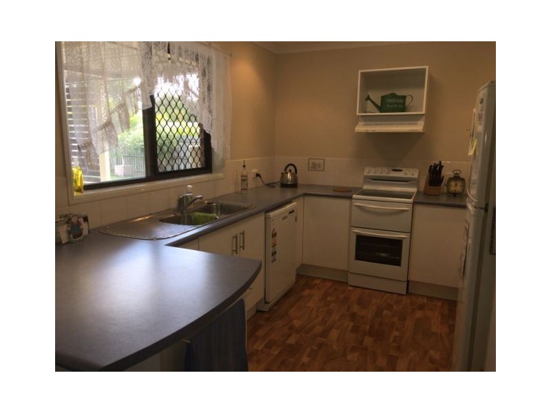 3 Castlereagh Court, Southside QLD 4570