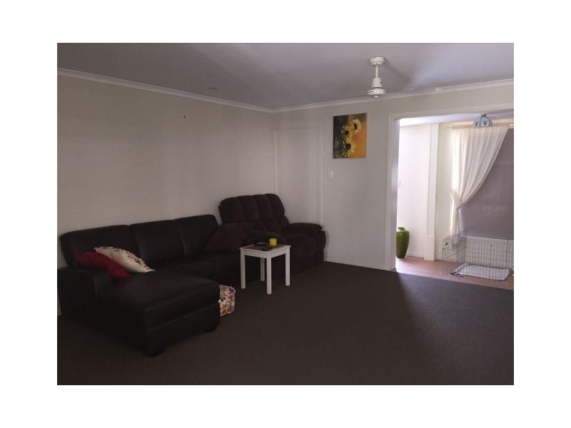 3 Castlereagh Court, Southside QLD 4570