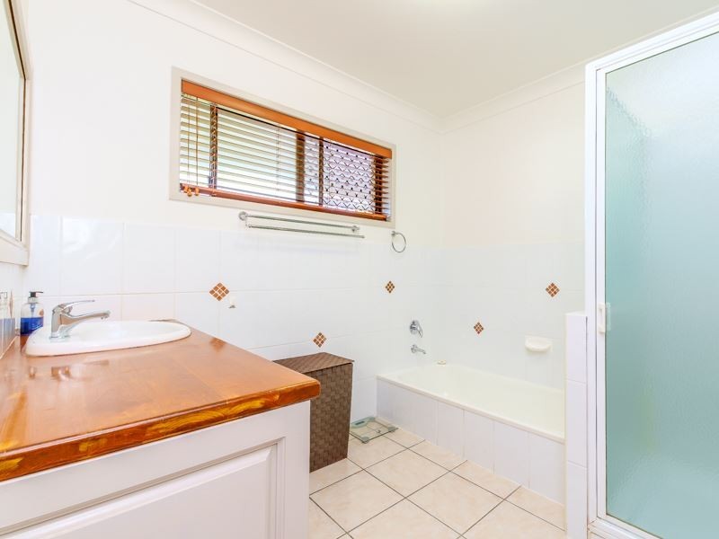 24 Arlington Road, Victory Heights QLD 4570