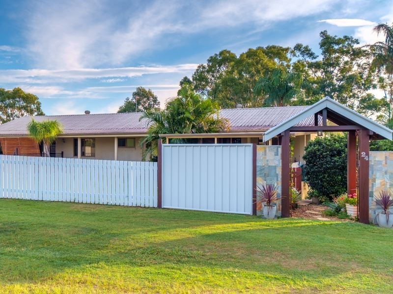 24 Arlington Road, Victory Heights QLD 4570