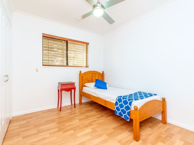 24 Arlington Road, Victory Heights QLD 4570