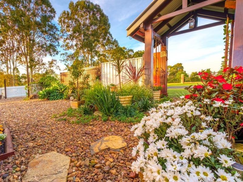 24 Arlington Road, Victory Heights QLD 4570