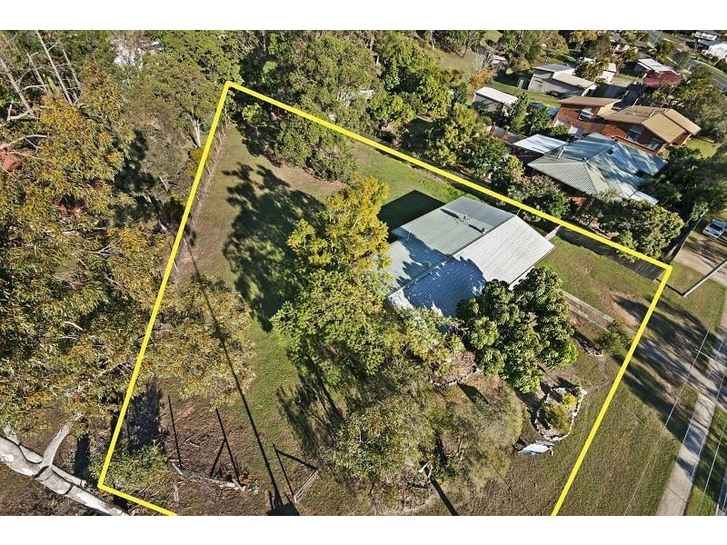 58 Watson Road, Southside QLD 4570